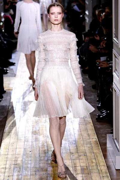 Look 6